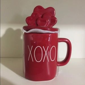 Rae Dunn Valentine’s XOXO mug